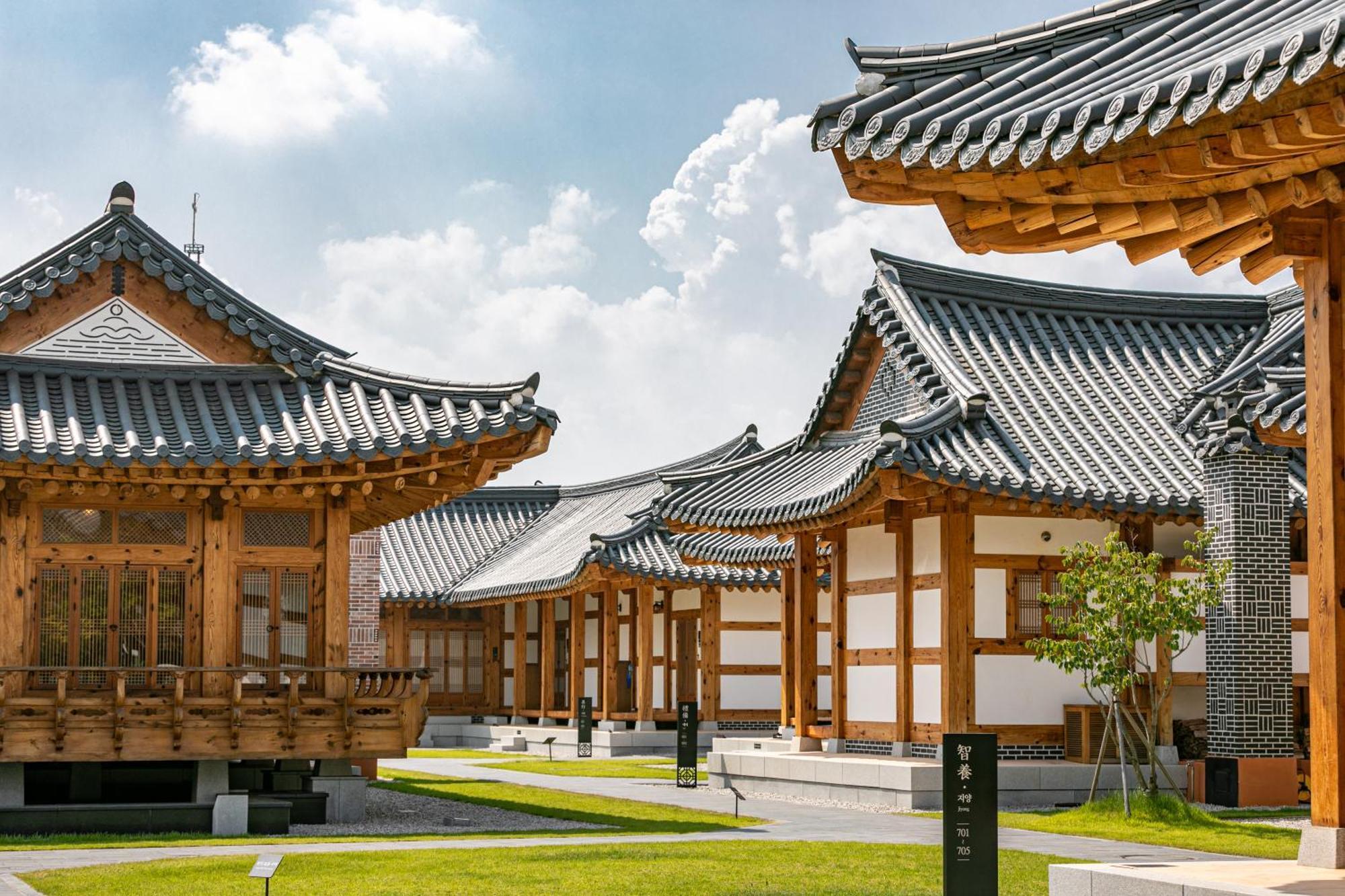 Hanok Stay Namwonyechon By Kensington Exterior foto
