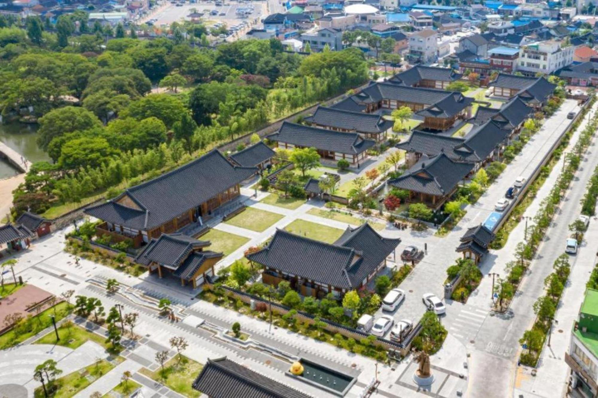Hanok Stay Namwonyechon By Kensington Exterior foto