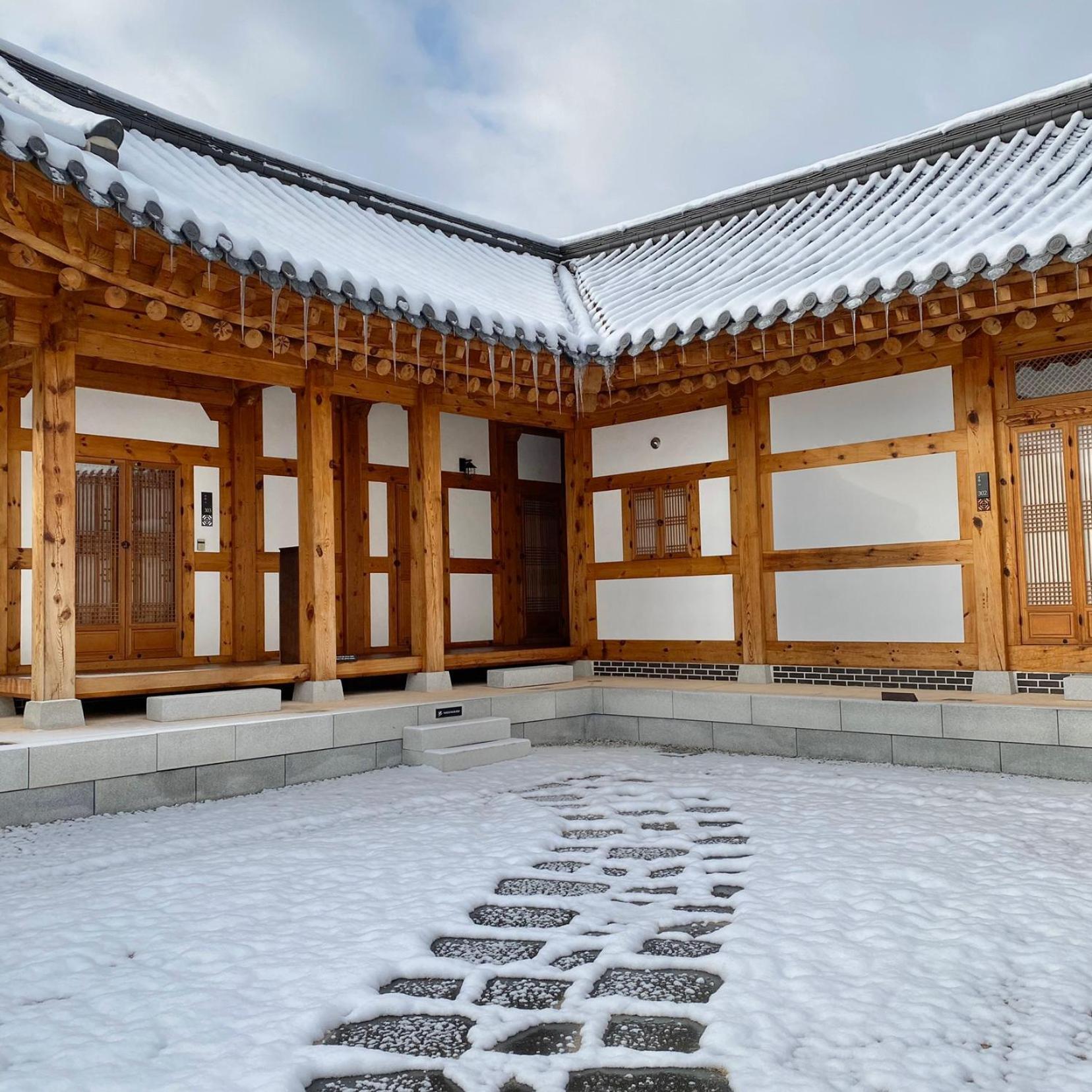 Hanok Stay Namwonyechon By Kensington Exterior foto