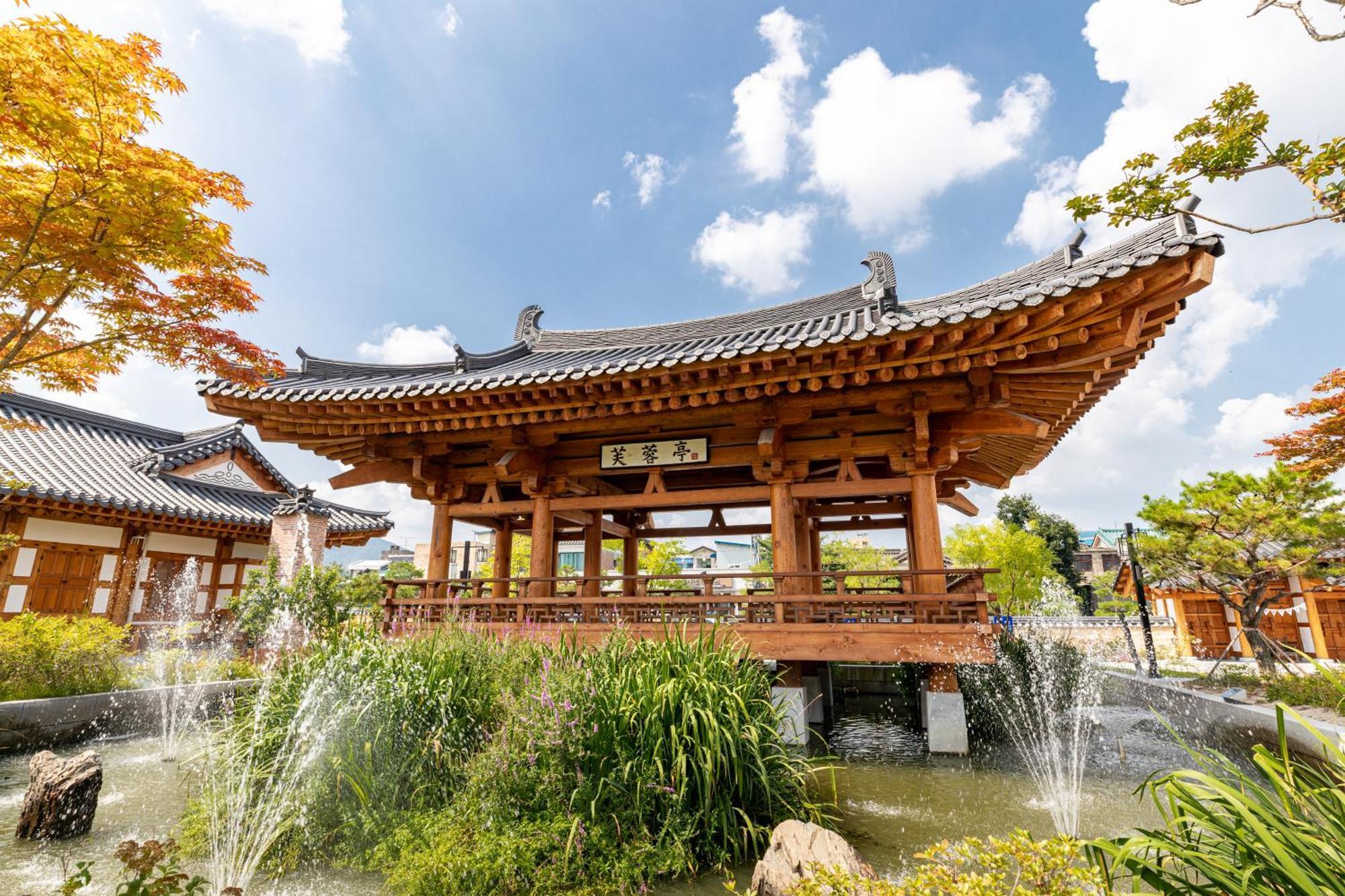 Hanok Stay Namwonyechon By Kensington Exterior foto